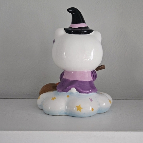 NWT Blue Sky Clayworks X Hello Kitty Flying Witch Figurine - Picture 3 of 4